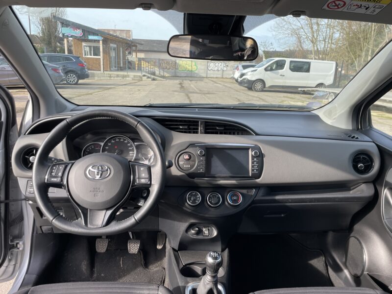 <h1>TOYOTA YARIS 2019</h1>