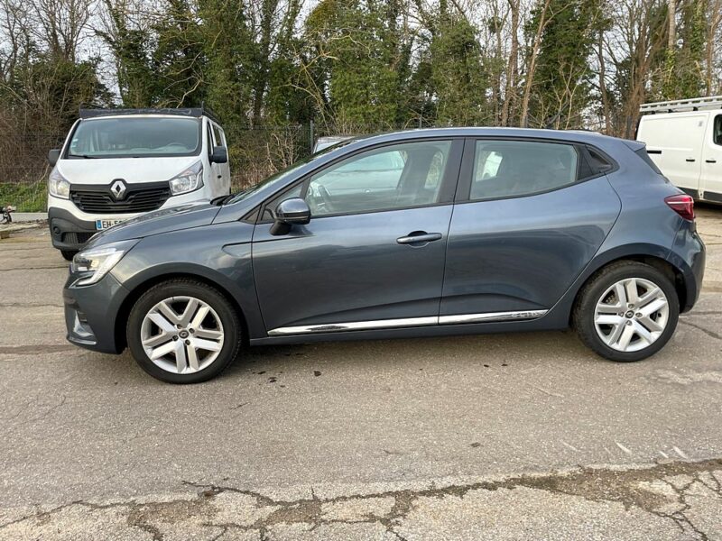 <h1>RENAULT CLIO 2020</h1>