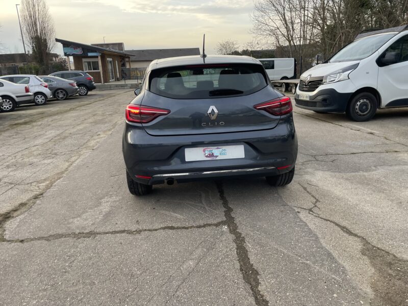 <h1>RENAULT CLIO 2020</h1>