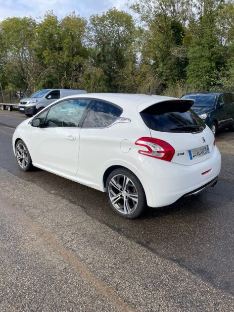 <h1>PEUGEOT 208 I 2013</h1>