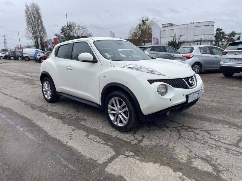 <h1>NISSAN JUKE 2011</h1>