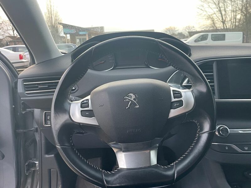 <h1>PEUGEOT 308 II 2016</h1> » />
                                    </div>
                                                                    <div class=