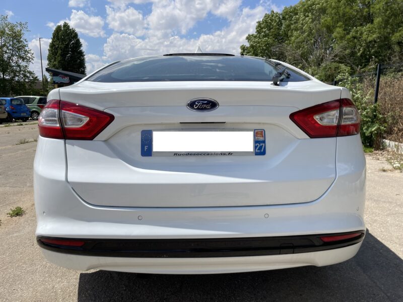 <h1>FORD MONDEO 2017</h1>