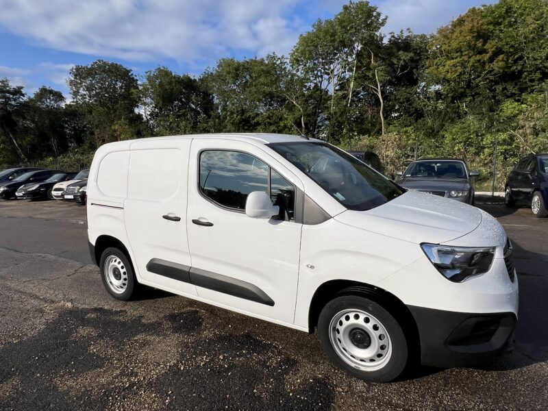 <h1>OPEL COMBO CARGO 2021</h1>