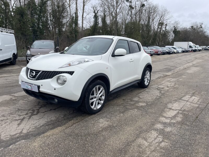 <h1>NISSAN JUKE 2011</h1>