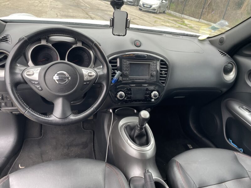 <h1>NISSAN JUKE 2011</h1>