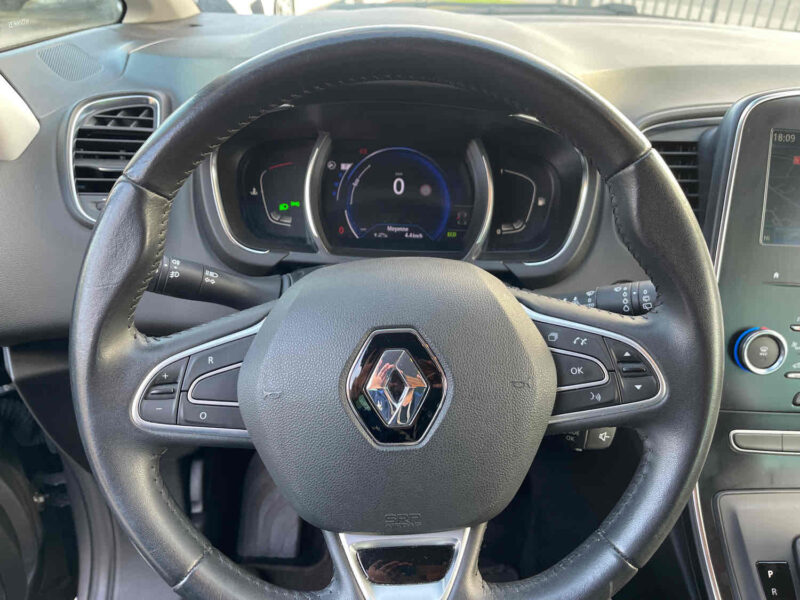 <h1>RENAULT MEGANE SCENIC 2018</h1>