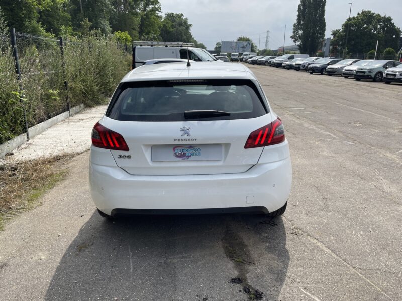 <h1>PEUGEOT 308 II 2019</h1>