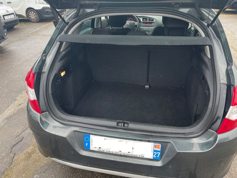 <h1>CITROEN C4 1.6 HDI 110 CH</h1>