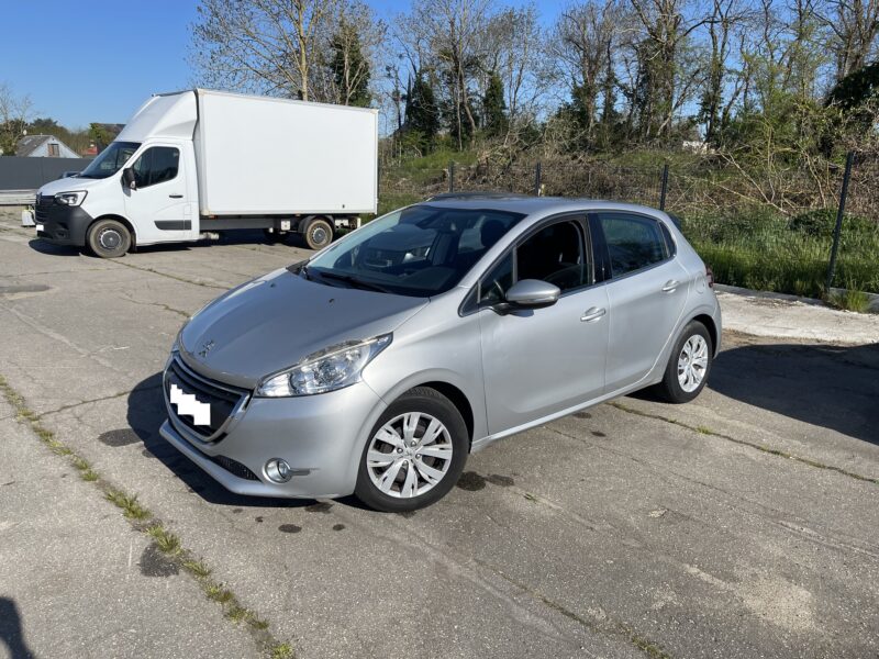 <h1>PEUGEOT 208 1.6 EHDI 92CH BLUE LION BUSINESS PACK</h1>