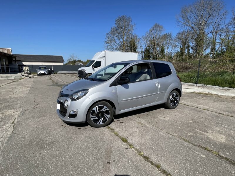 <h1>RENAULT TWINGO 2012</h1>
