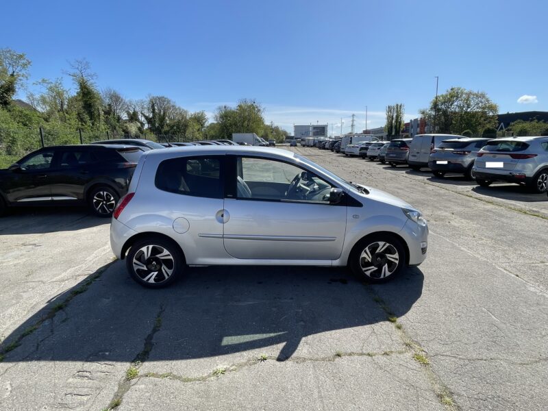 <h1>RENAULT TWINGO 2012</h1>