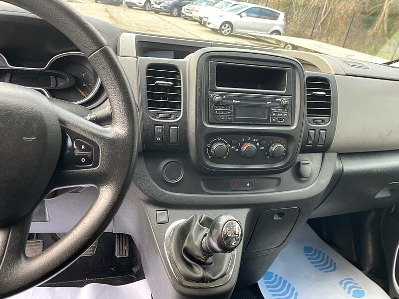 <h1>RENAULT TRAFIC  3 </h1>