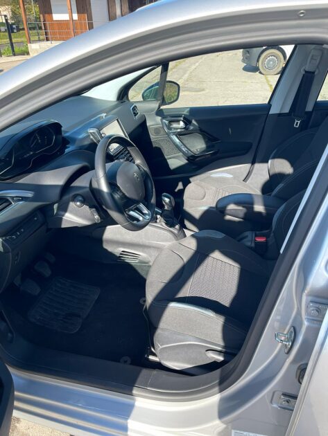 <h1>PEUGEOT 208 1.6 EHDI 92CH BLUE LION BUSINESS PACK</h1>