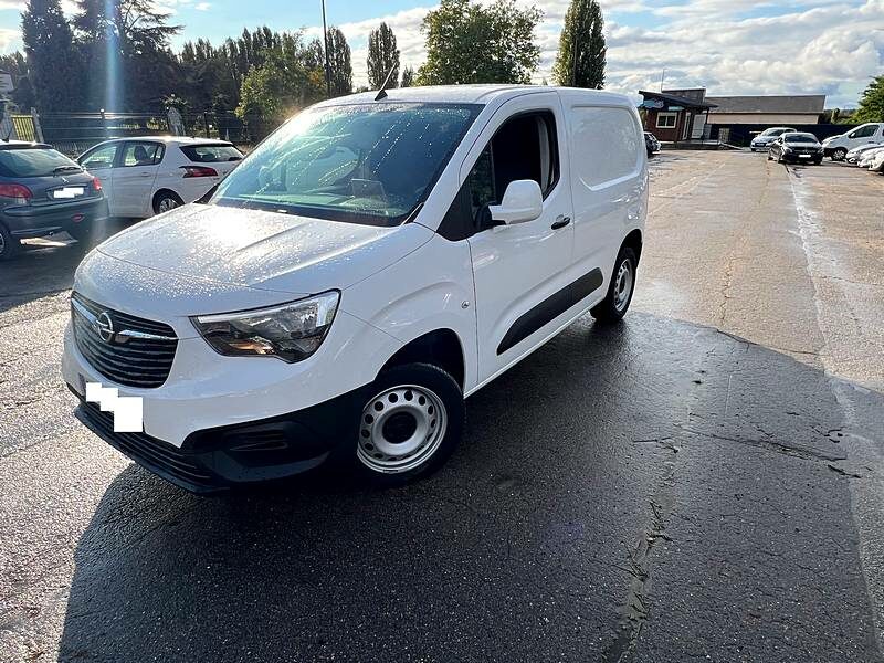 <h1>OPEL COMBO CARGO 2021</h1>