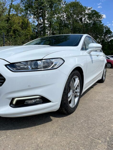 <h1>FORD MONDEO 2017</h1>