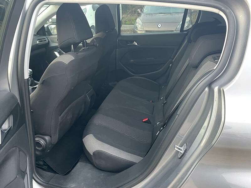 <h1>PEUGEOT 308 II 2016</h1>